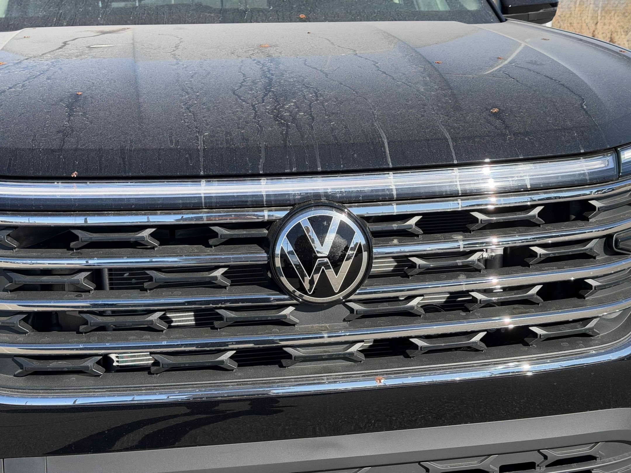 New 2026 Deep Black Volkswagen 2.0T SE w/Technology image 12