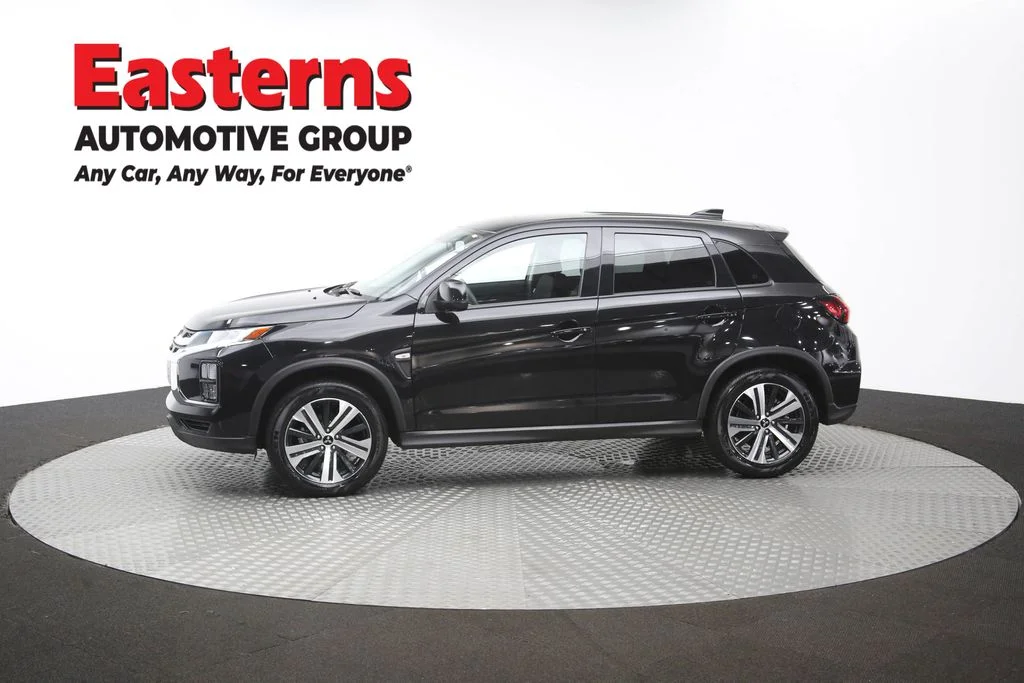 Used 2025 Black Mitsubishi 2.0 ES image 57