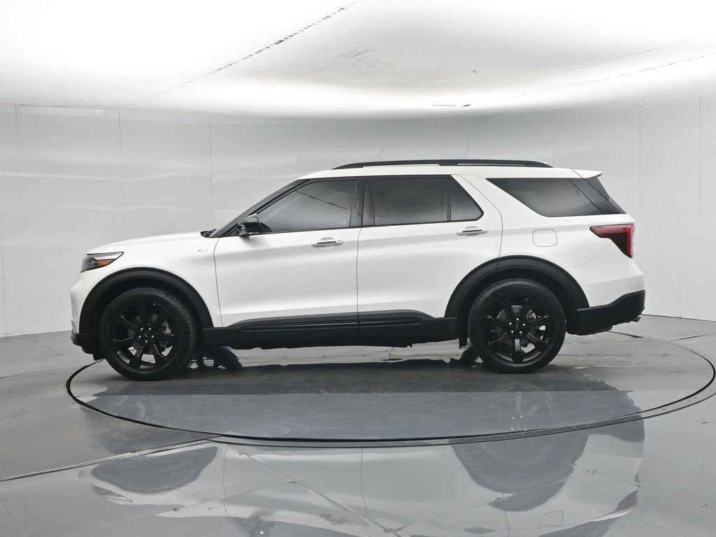 Certified Used 2024 White Ford ST-Line image 37