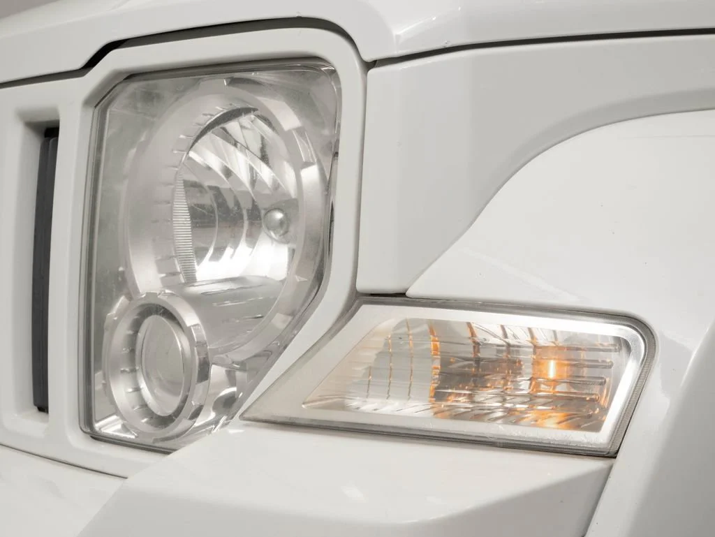 Used 2012 Bright White Clearcoat Jeep Sport image 14