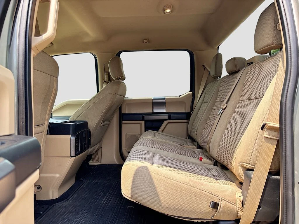 Used 2019 Silver Spruce Metallic Ford XLT image 16