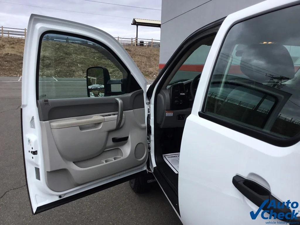 Used 2013 White GMC Work Truck image 44