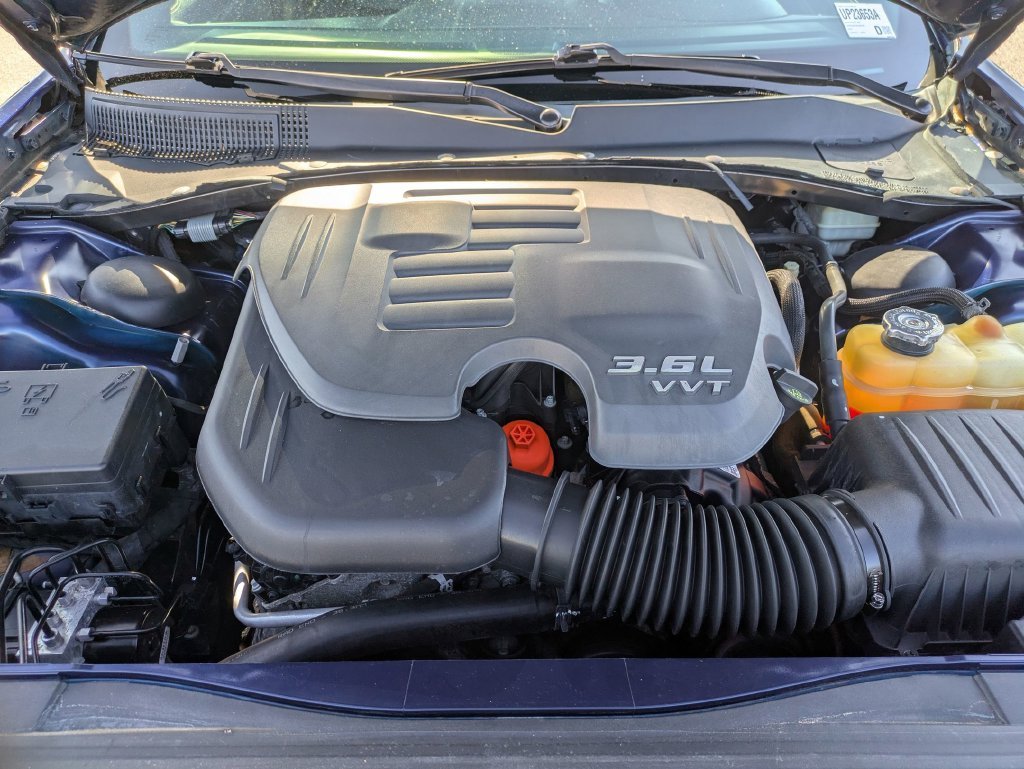 Used 2014 Blue Chrysler Base image 13