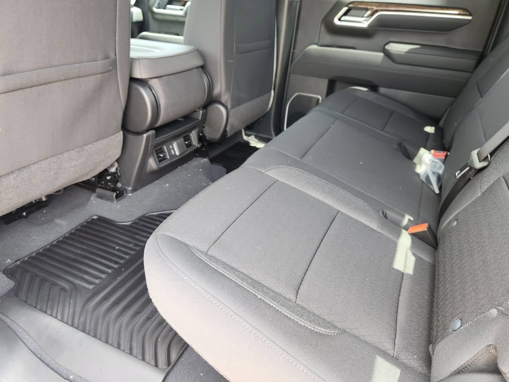 2026 GMC Sierra 1500 SLE - Photo 9