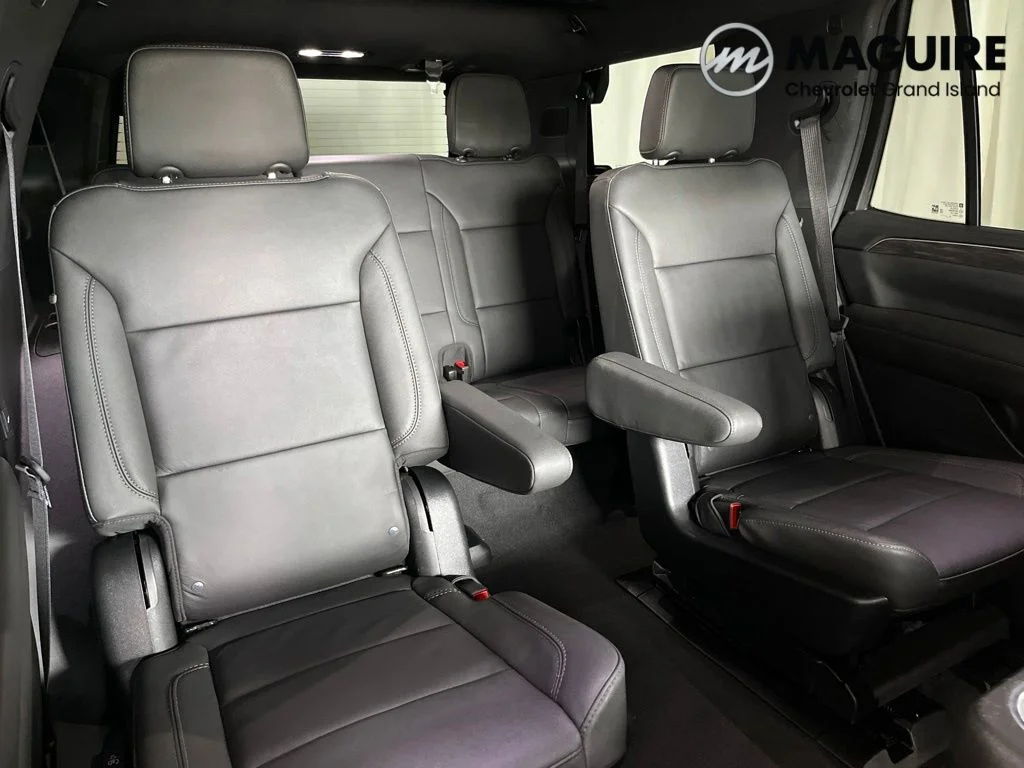 Used 2024 White Chevrolet Z71 image 32