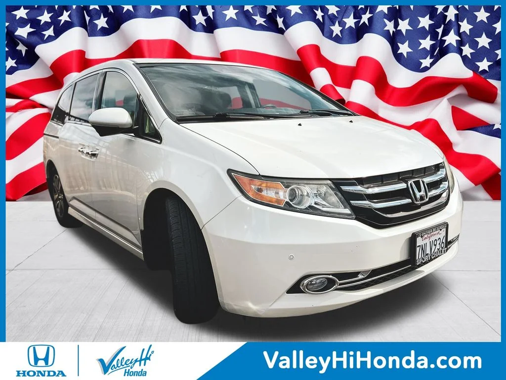 Used 2016 White Honda Touring image 1