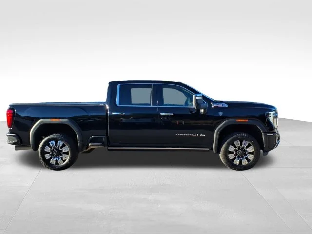 Used 2024 Black GMC Denali image 11