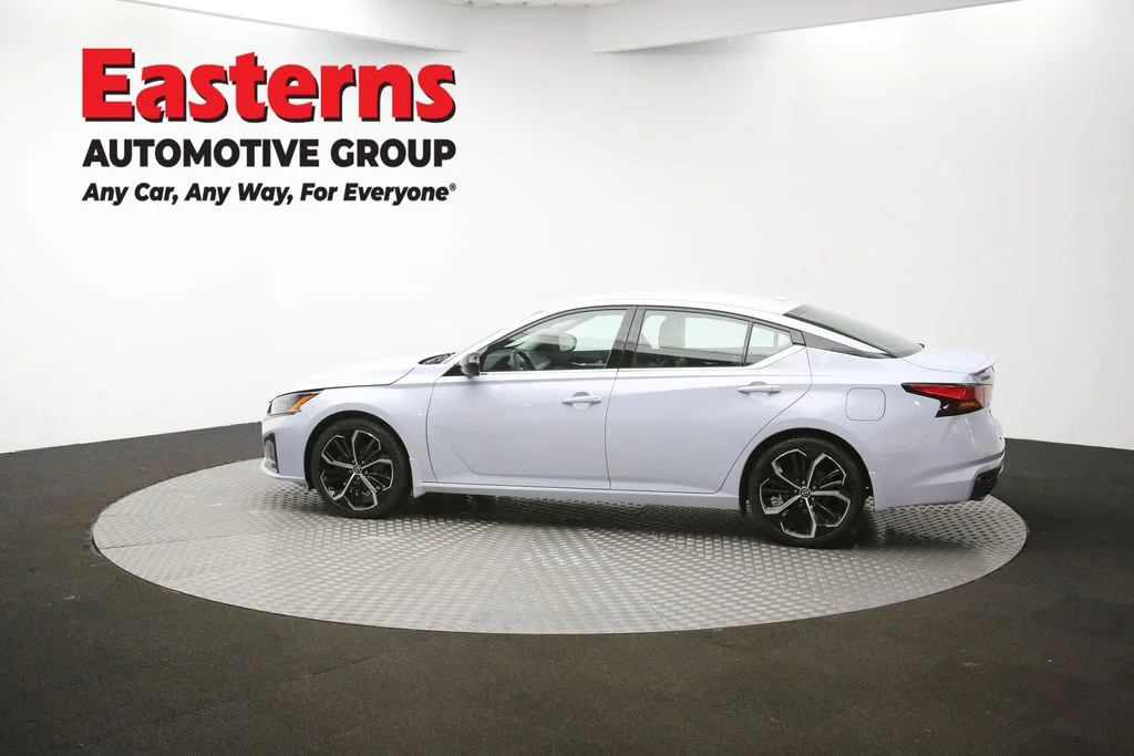Used 2023 Gray Nissan 2.5 SR image 60