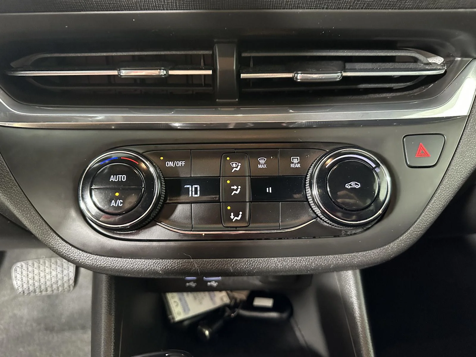 Used 2025 Ebony Twilight Metallic Buick Preferred image 20
