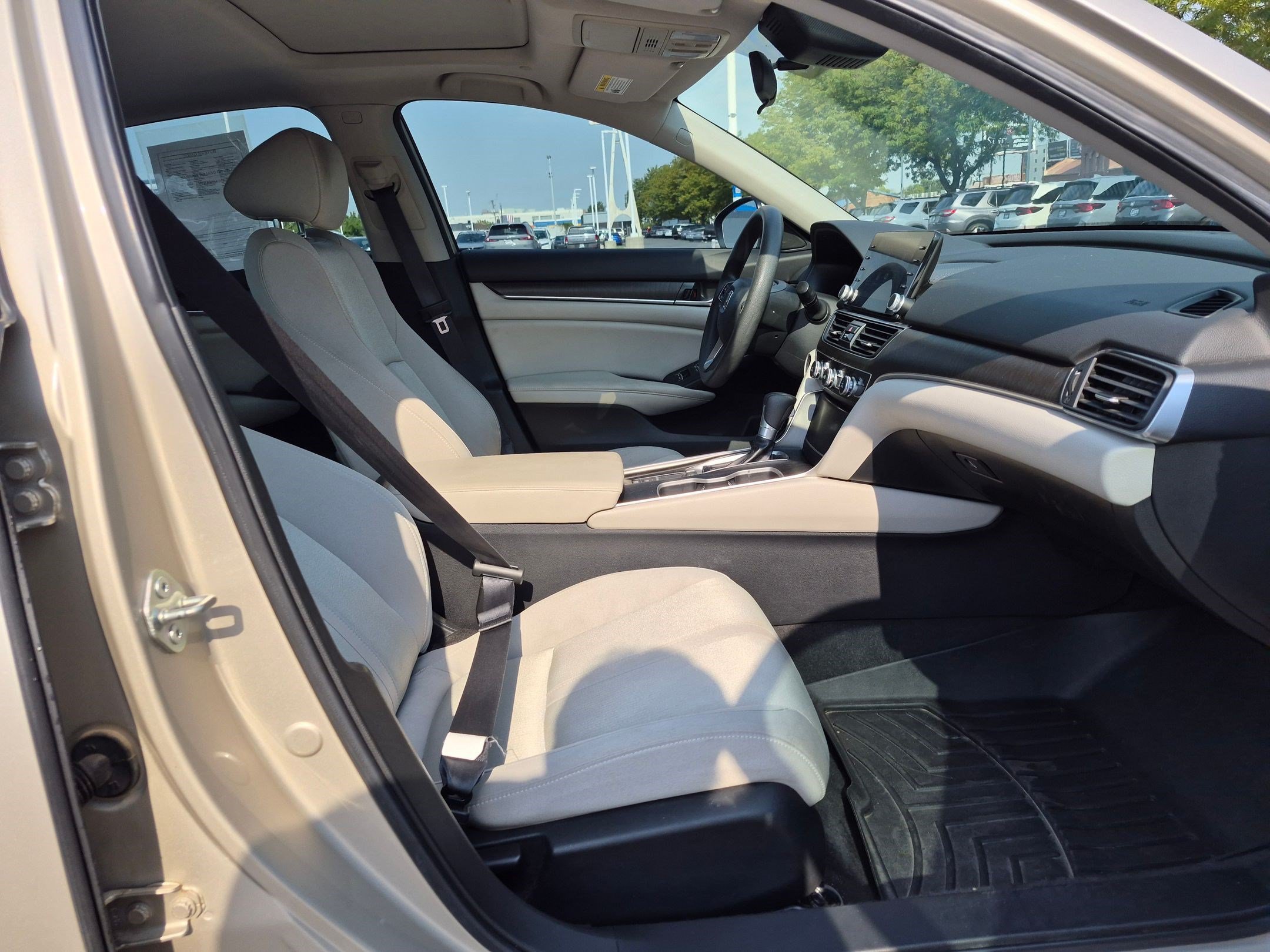 2020 Honda Accord EX - Photo 29