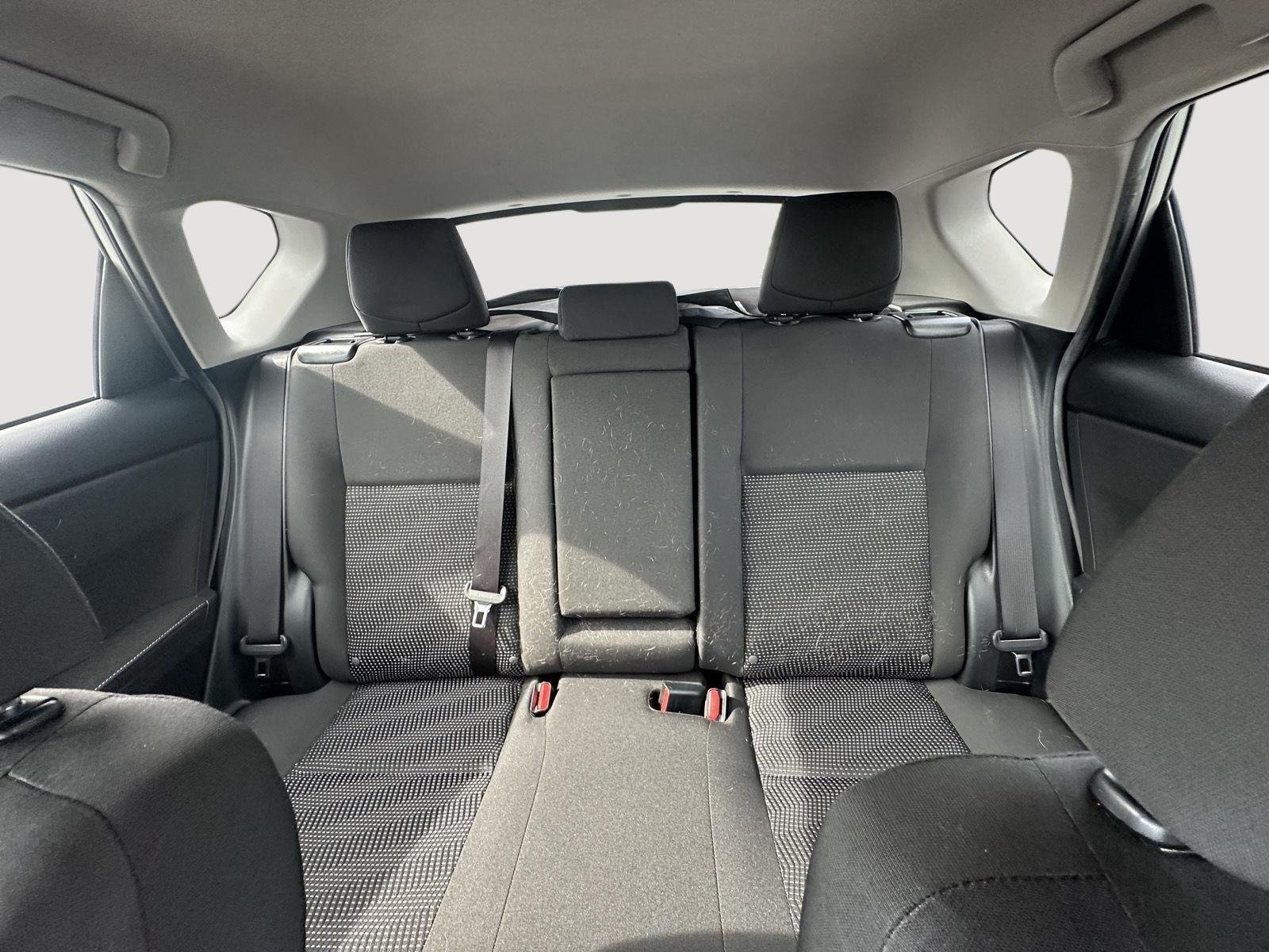 Used 2017 Classic Silver Metallic Toyota Base image 12