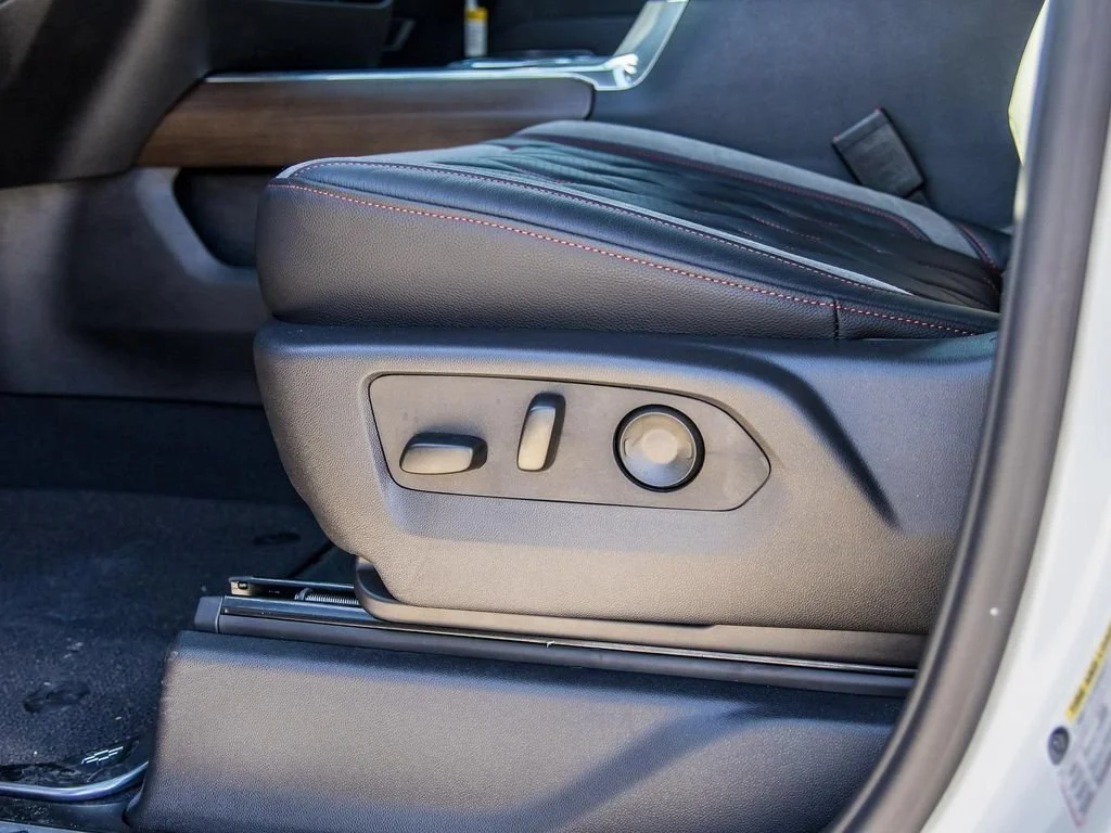 2025 Chevrolet Silverado 3500 HD High Country - Photo 38