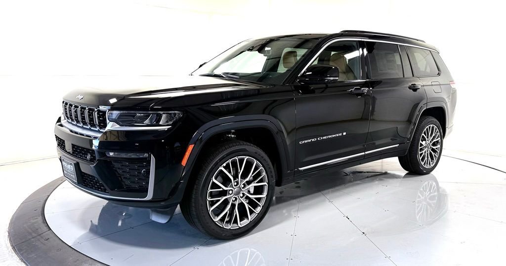 New 2026 Diamond Black Crystal Pearl-Coat Exterior Paint Jeep Summit image 8