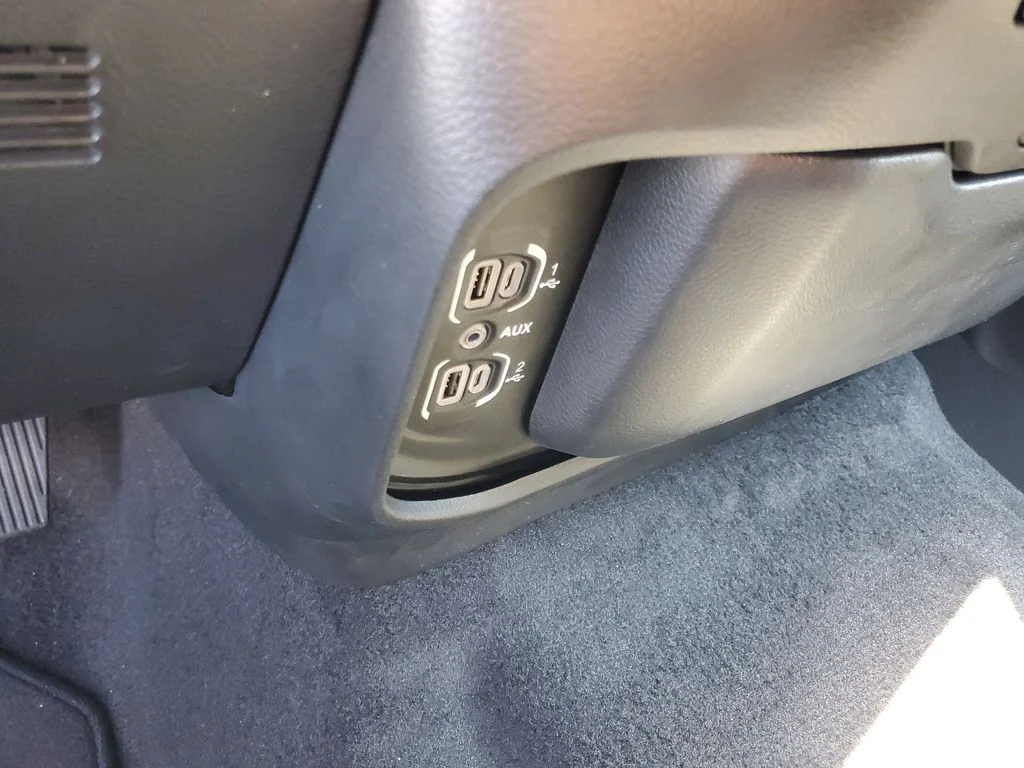 New 2025 Forged Blue Metallic Exterior Paint RAM Tradesman image 19