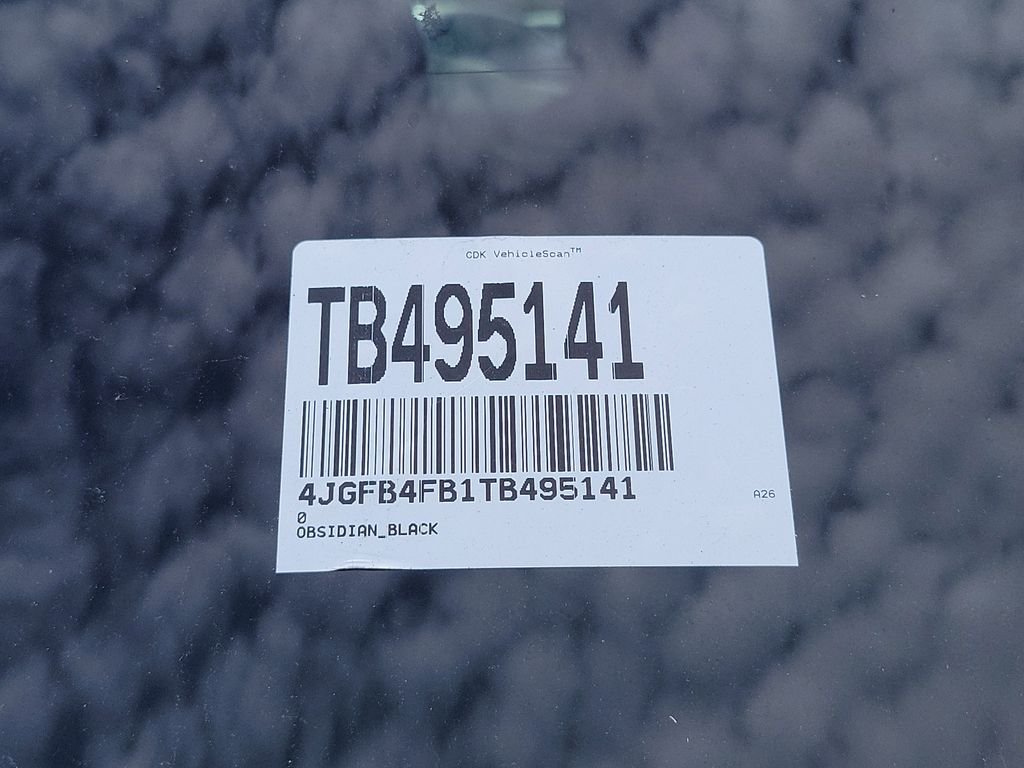 New 2026 Obsidian Black Metallic Mercedes-Benz GLE 350 image 34