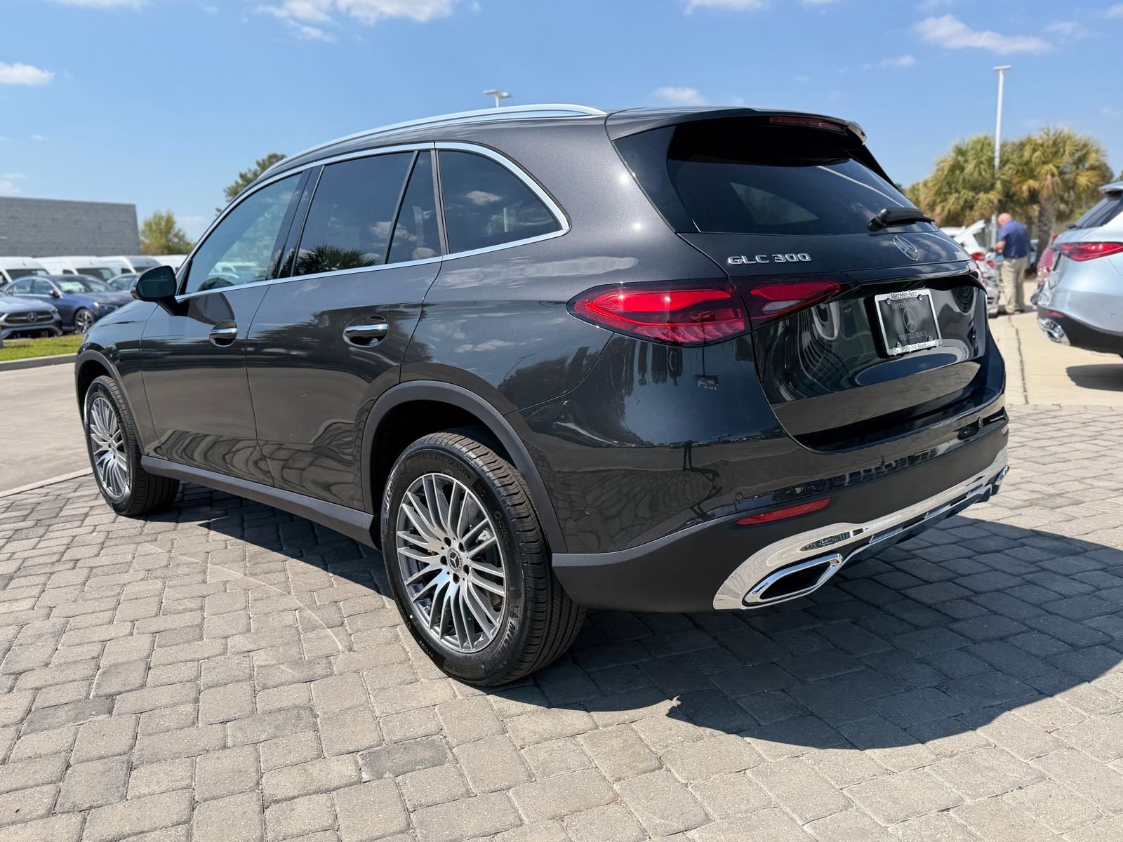 New 2026 Graphite Gray Metallic Mercedes-Benz GLC 300 image 11