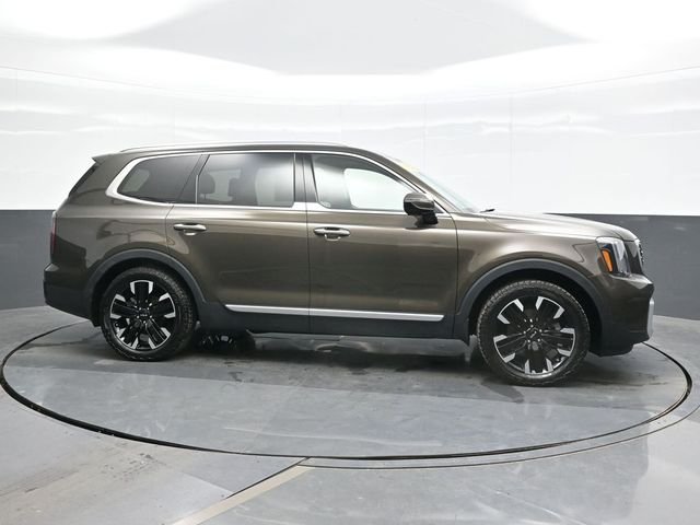 Used 2024 Green Kia SX-Prestige image 8