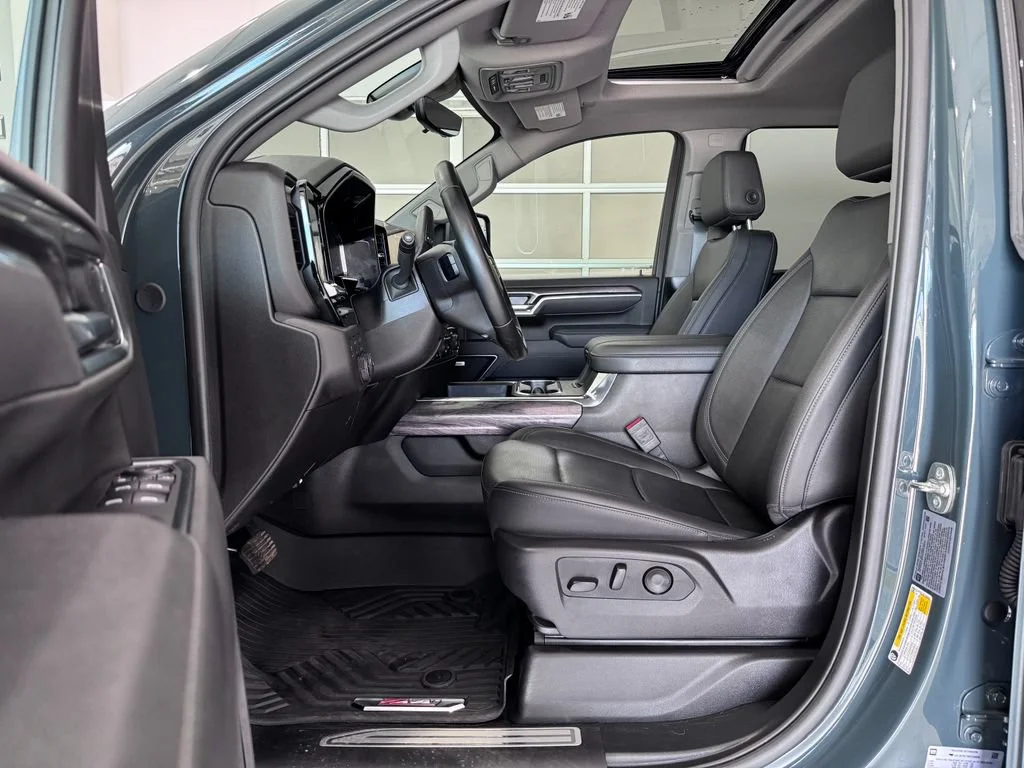 2025 Chevrolet Silverado 2500HD LTZ - Photo 11