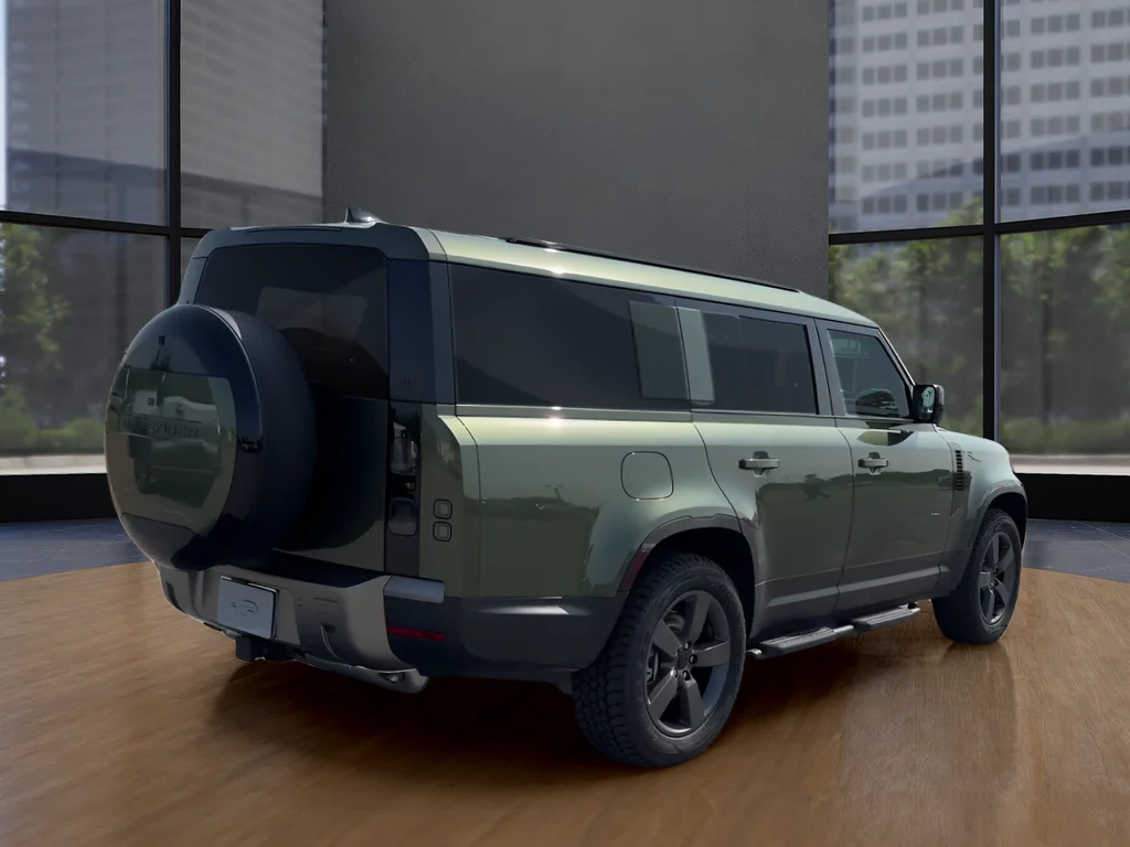 New 2026 Green Land Rover S image 5