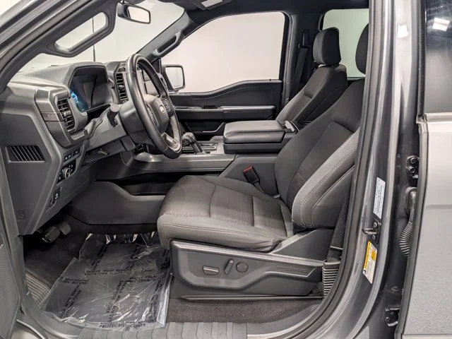 Used 2024 Gray Ford XLT image 10