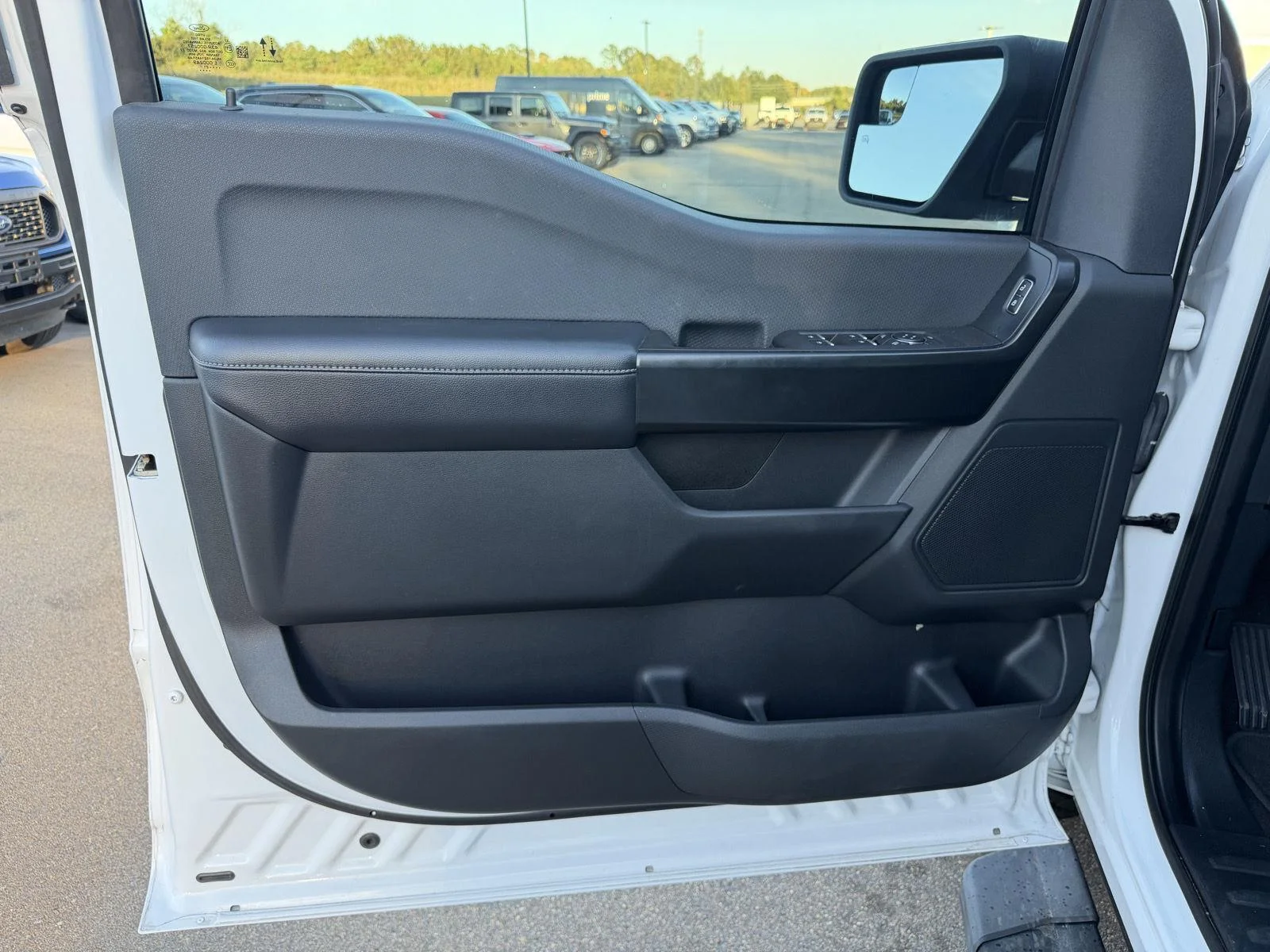 Used 2021 Oxford White Ford XL image 13