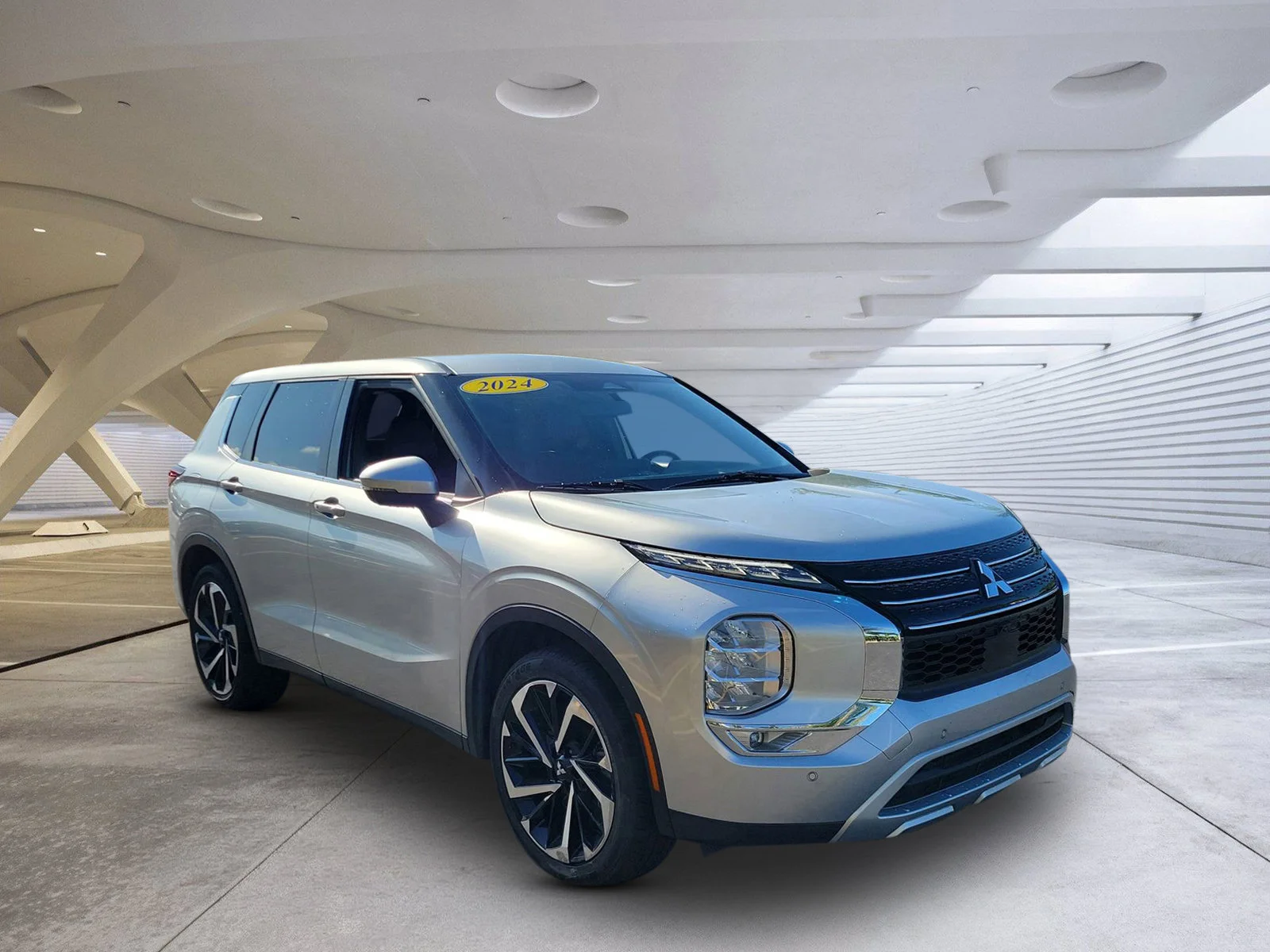 2024 Mitsubishi Outlander SE Black Edition 2WD's photo