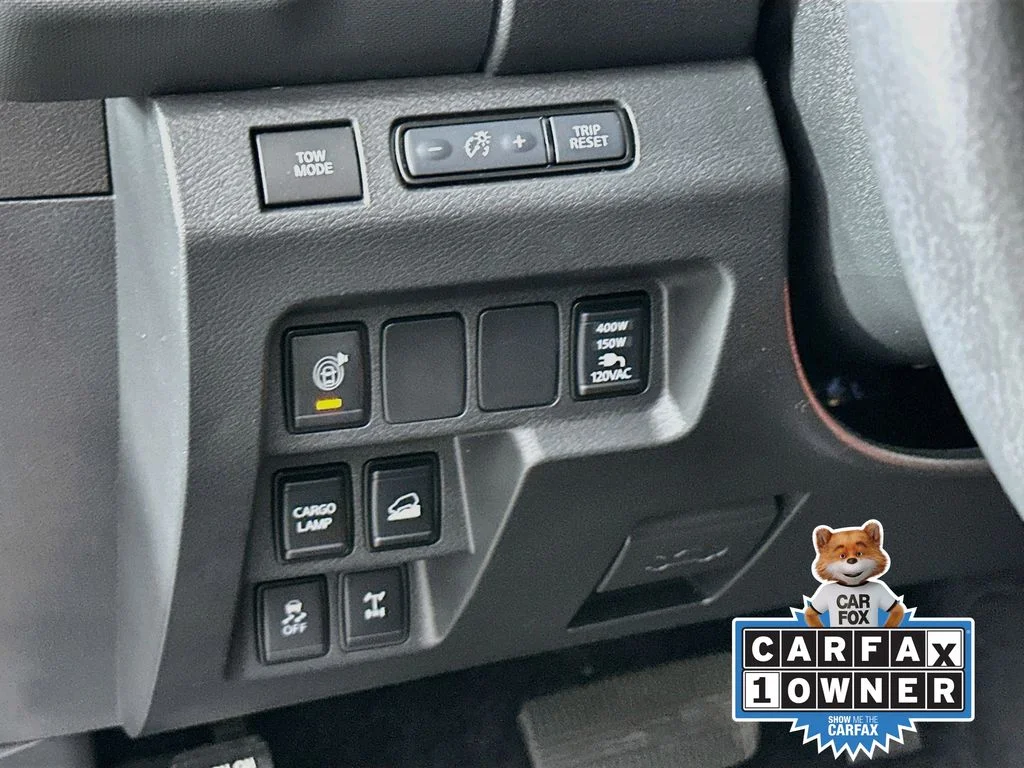 Used 2024 Boulder Gray Pearl Nissan PRO-4X image 11