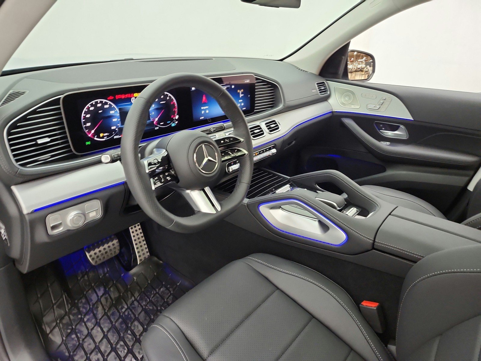 New 2026 Cirrus Silver Metallic Mercedes-Benz GLS 450 4MATIC® SUV image 10