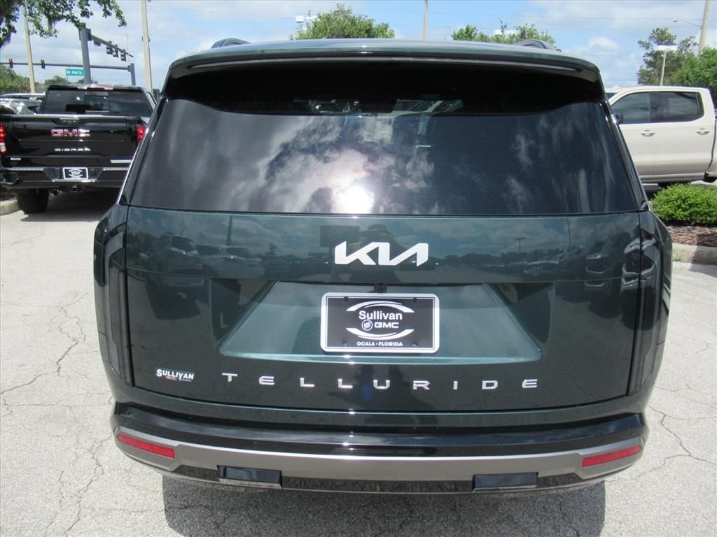 Used 2027 Black Kia SX image 6