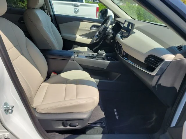 Certified Used 2024 White Nissan SL image 33