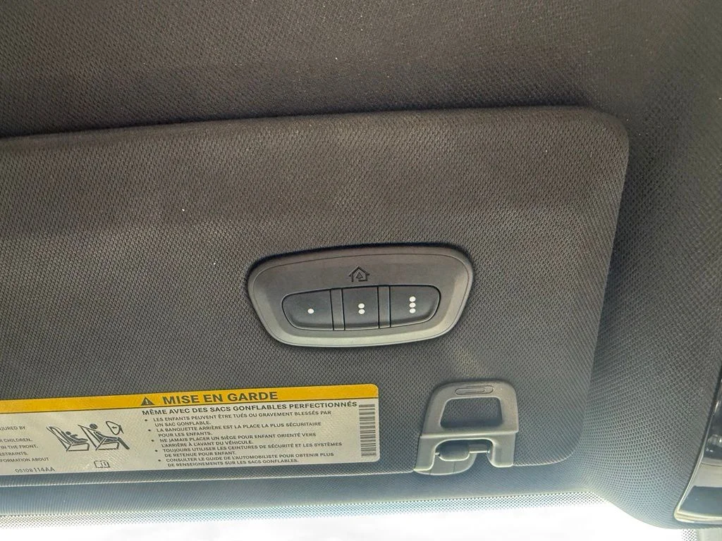 Used 2021 White/off-white Jeep Overland image 31