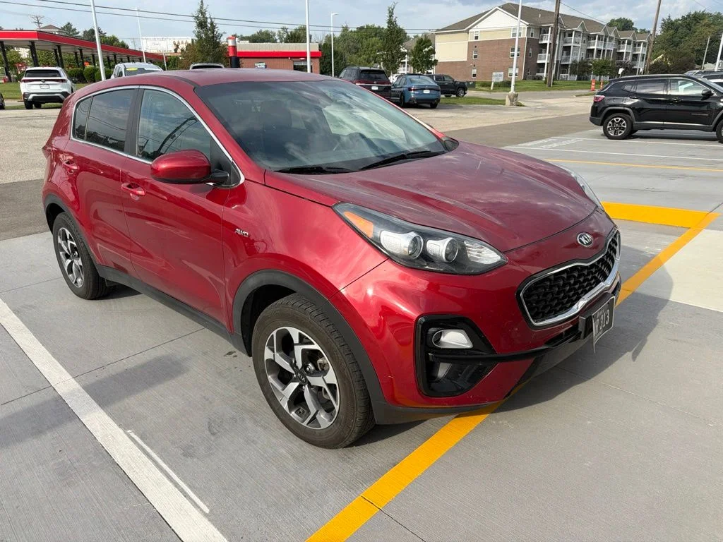 Used 2022 Red Kia LX image 4