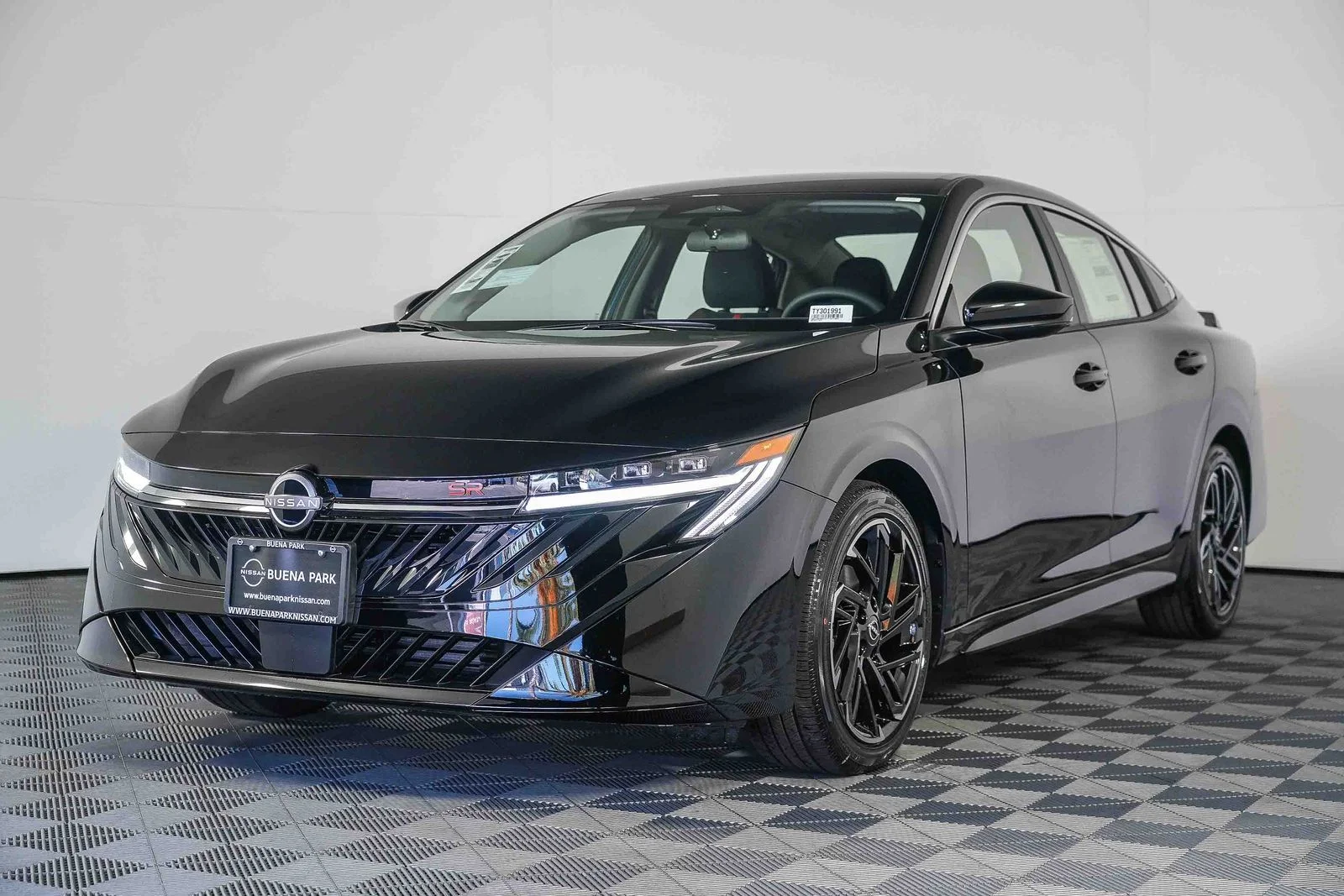 New 2026 Super Black Nissan SR image 5