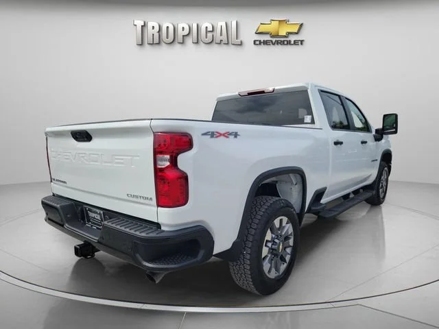 New 2026 Summit White Chevrolet Custom image 5