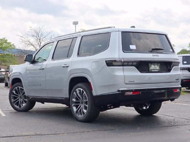 New 2026 Silver Zynith Jeep Summit Reserve image 34