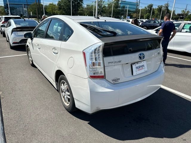Used 2010  Toyota I image 7
