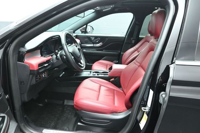 Used 2025 Black Lincoln Grand Touring image 10