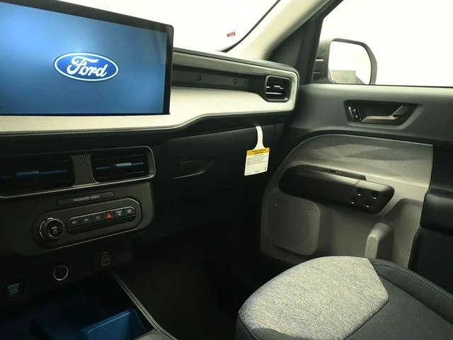 New 2026 Oxford White Ford XLT image 12