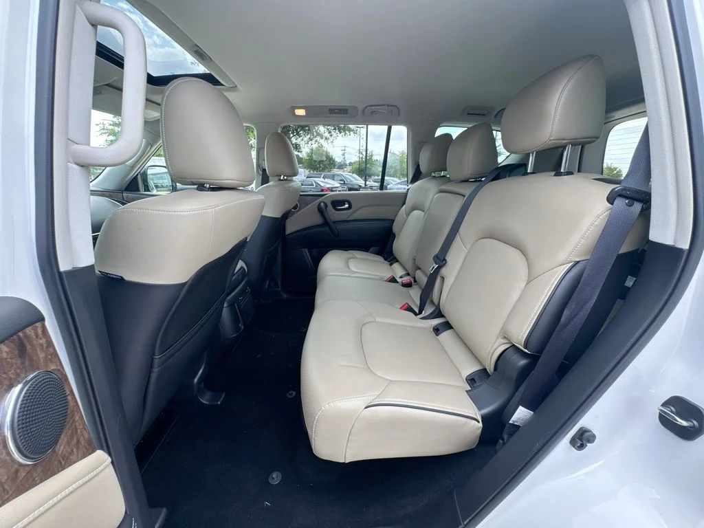 Used 2023 White INFINITI Premium Select image 30