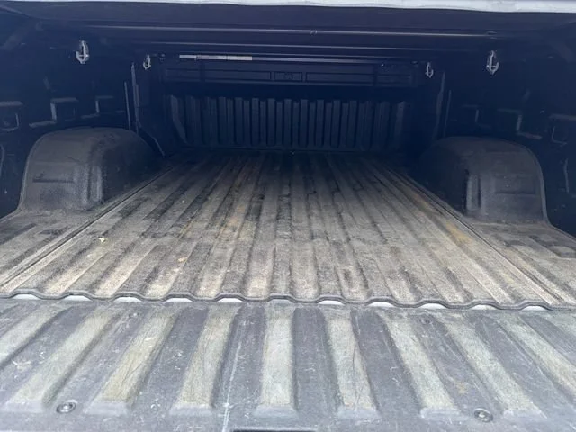 Used 2022 Quicksilver Metallic GMC Elevation image 28