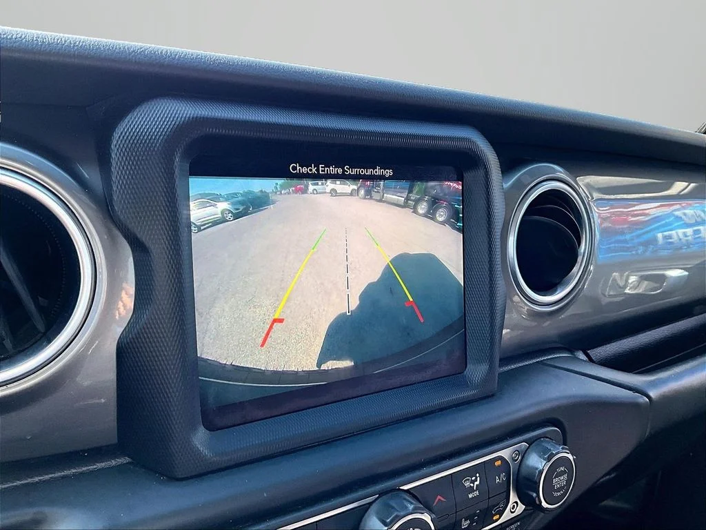 Used 2019 Gray Jeep Unlimited Sahara image 22