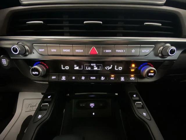 Used 2022 Gray Kia EX image 19