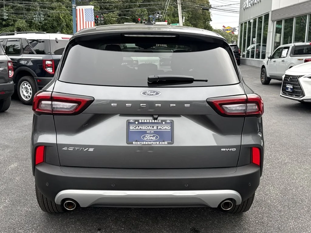 Used 2023 Gray Ford Active image 5