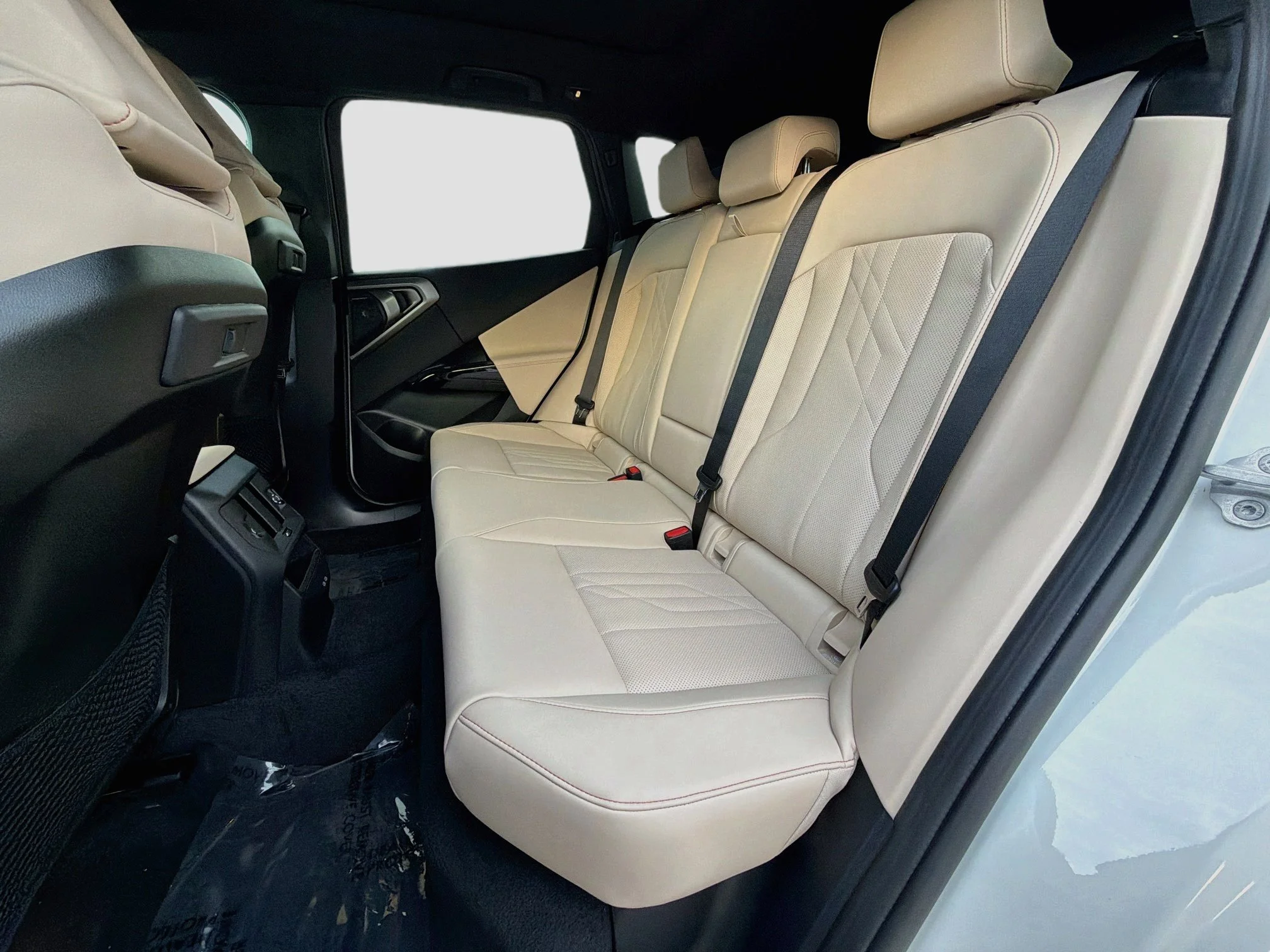 New 2026 Alpine White BMW 30 xDrive image 21