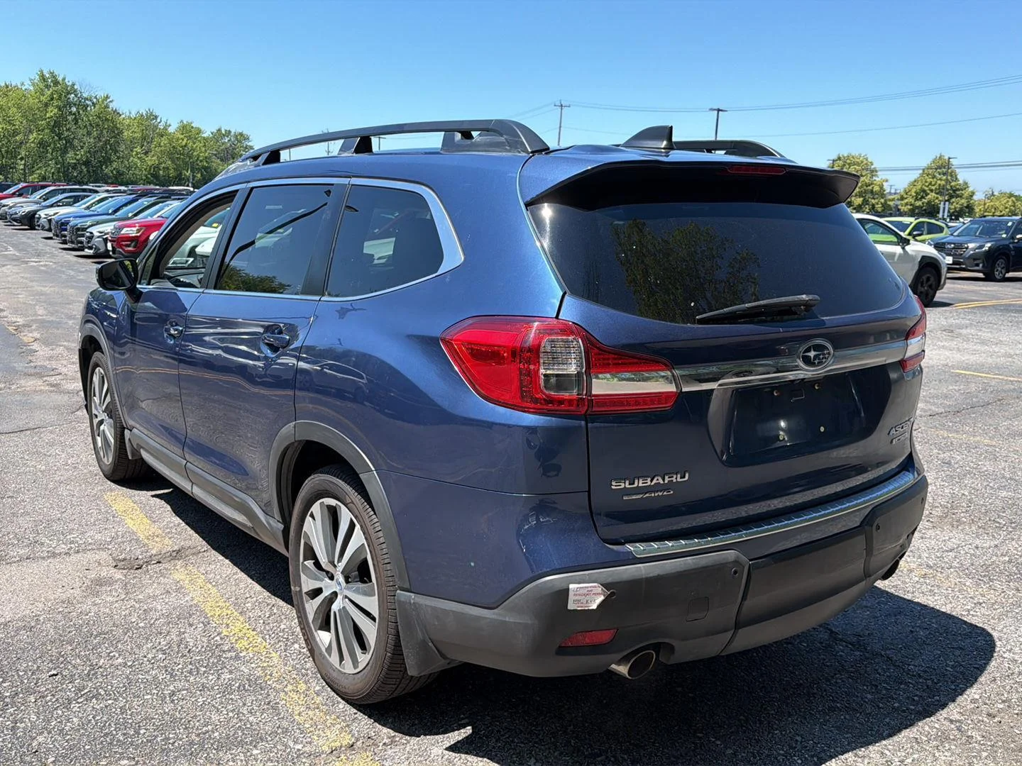 Used 2019 Abyss Blue Pearl Subaru Limited image 10