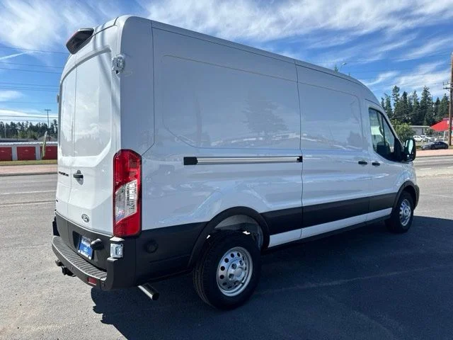 New 2026 Oxford White Ford Cargo Van image 3