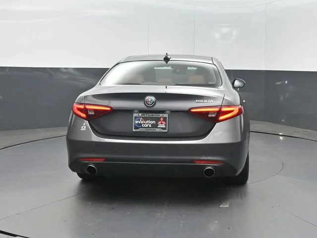 Used 2019 Gray Alfa Romeo Base image 33