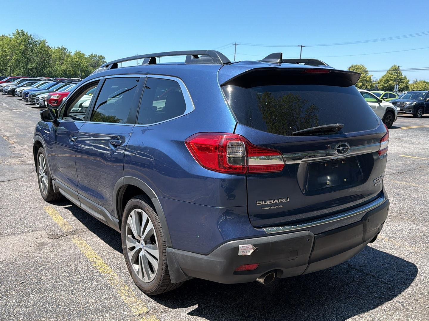 Used 2019 Abyss Blue Pearl Subaru Limited image 10