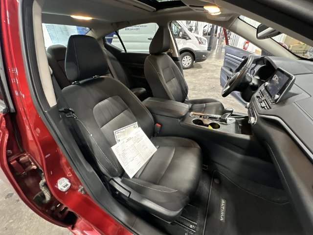 Certified Used 2019 Red Nissan 2.5 SV image 32