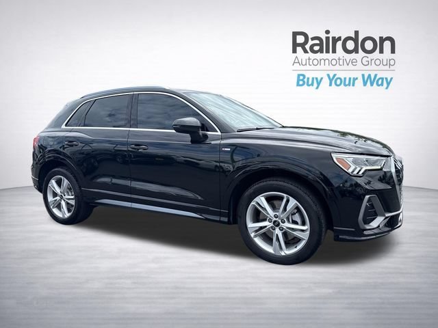 2023 Audi Q3 45 TFSI S Line Premium quattro's photo